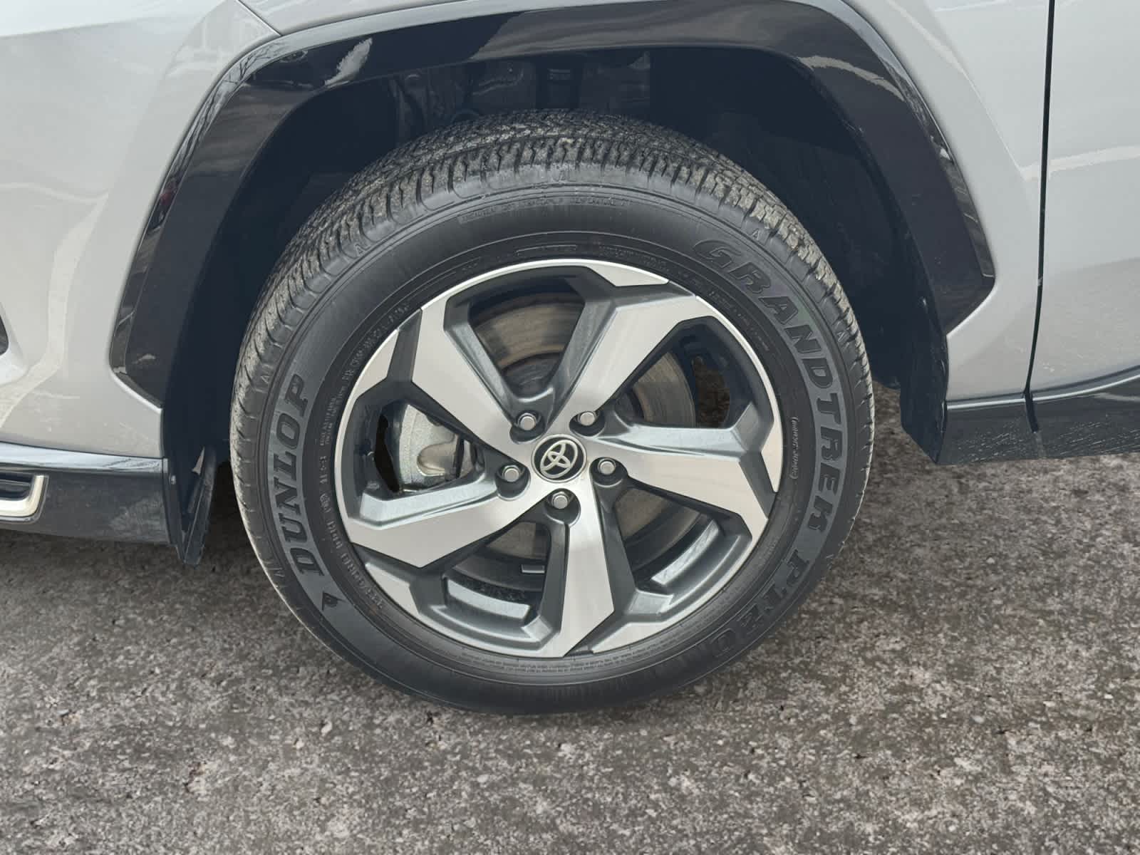 2025 Toyota RAV4 Plug-In Hybrid SE