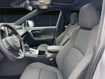 2025 Toyota RAV4 Plug-In Hybrid SE