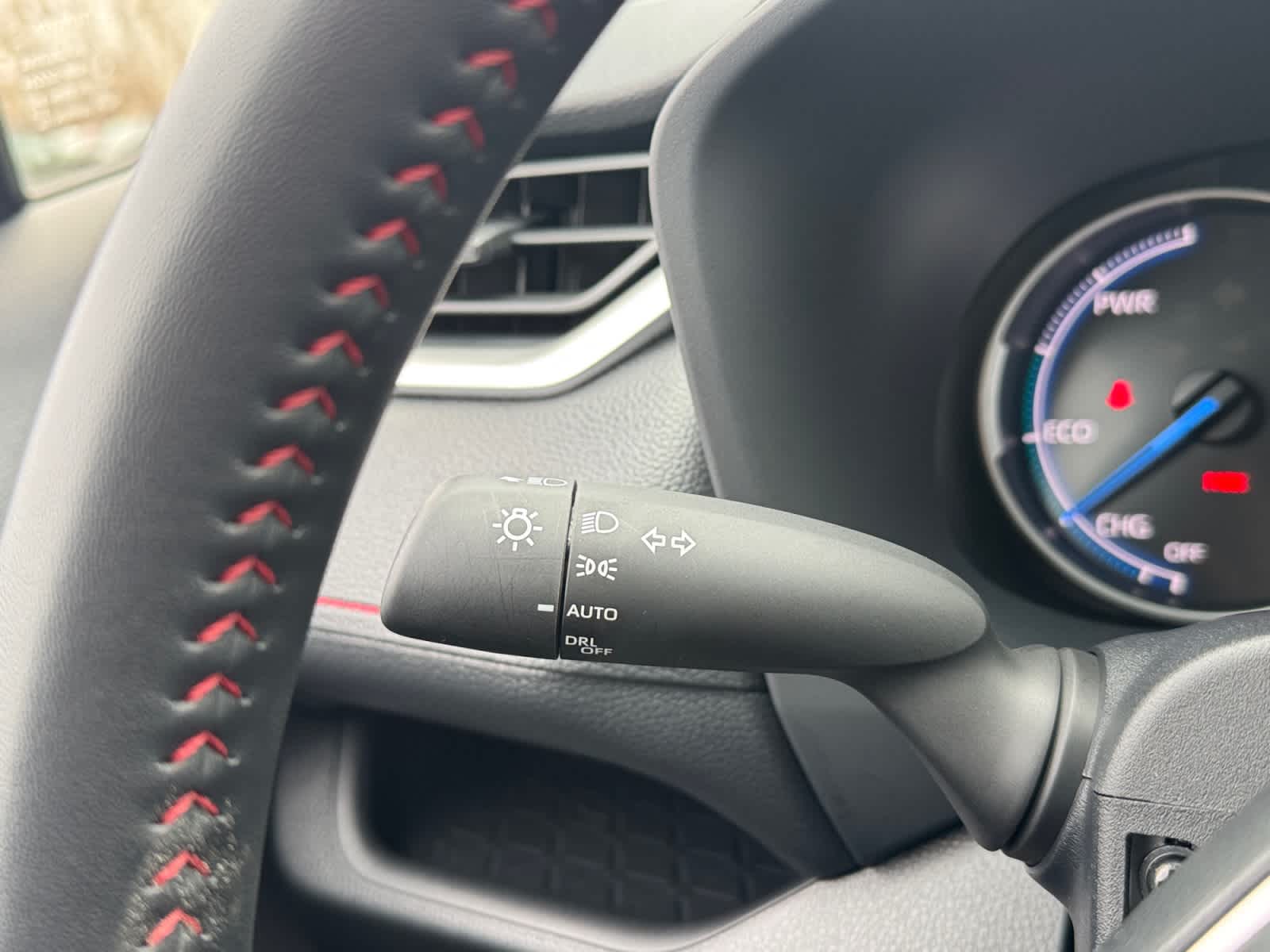 2025 Toyota RAV4 Plug-In Hybrid SE