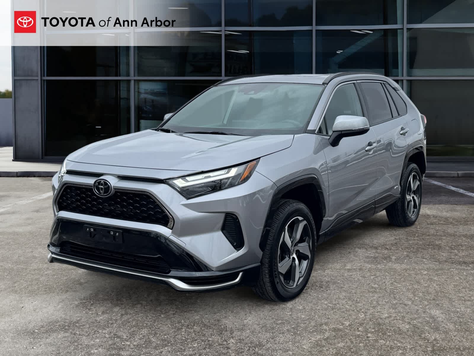 2025 Toyota RAV4 Plug-In Hybrid SE