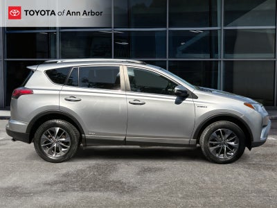 2017 Toyota RAV4 Hybrid XLE