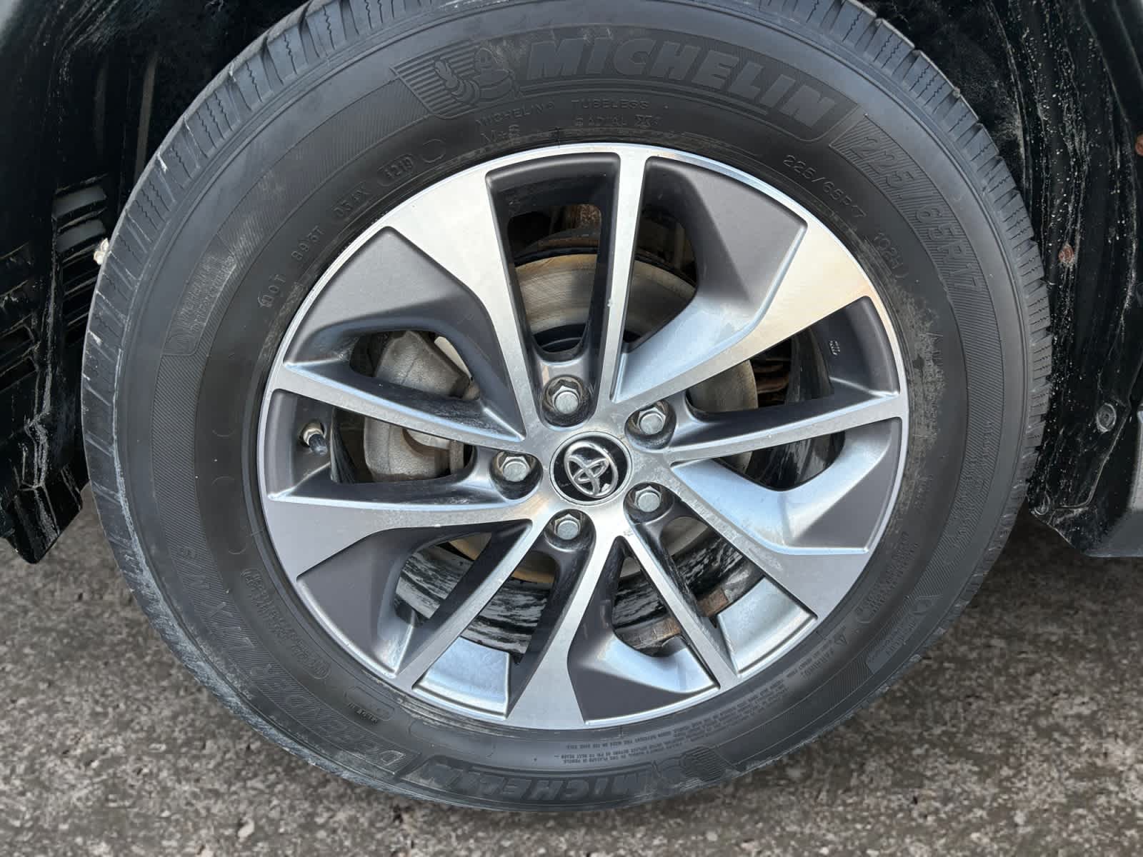 2017 Toyota RAV4 Hybrid XLE