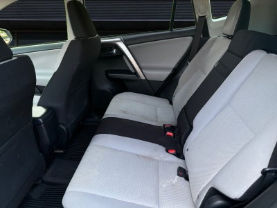 2017 Toyota RAV4 Hybrid XLE