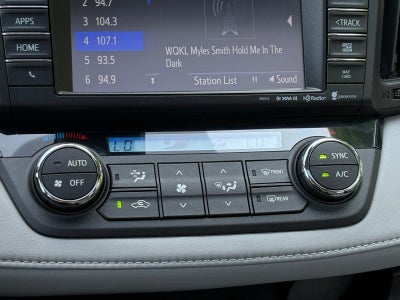 2017 Toyota RAV4 Hybrid XLE