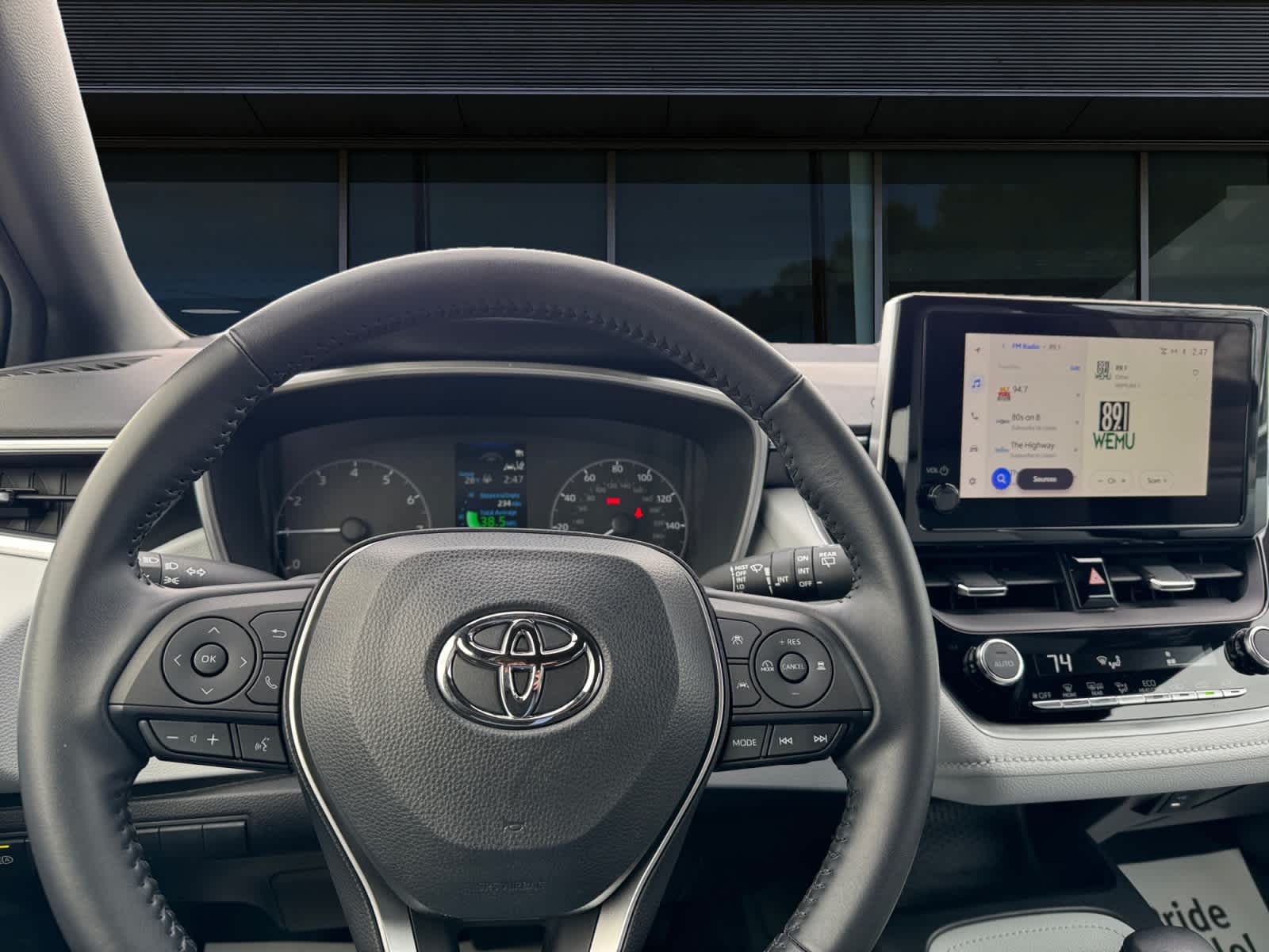 2023 Toyota Corolla Hatchback SE