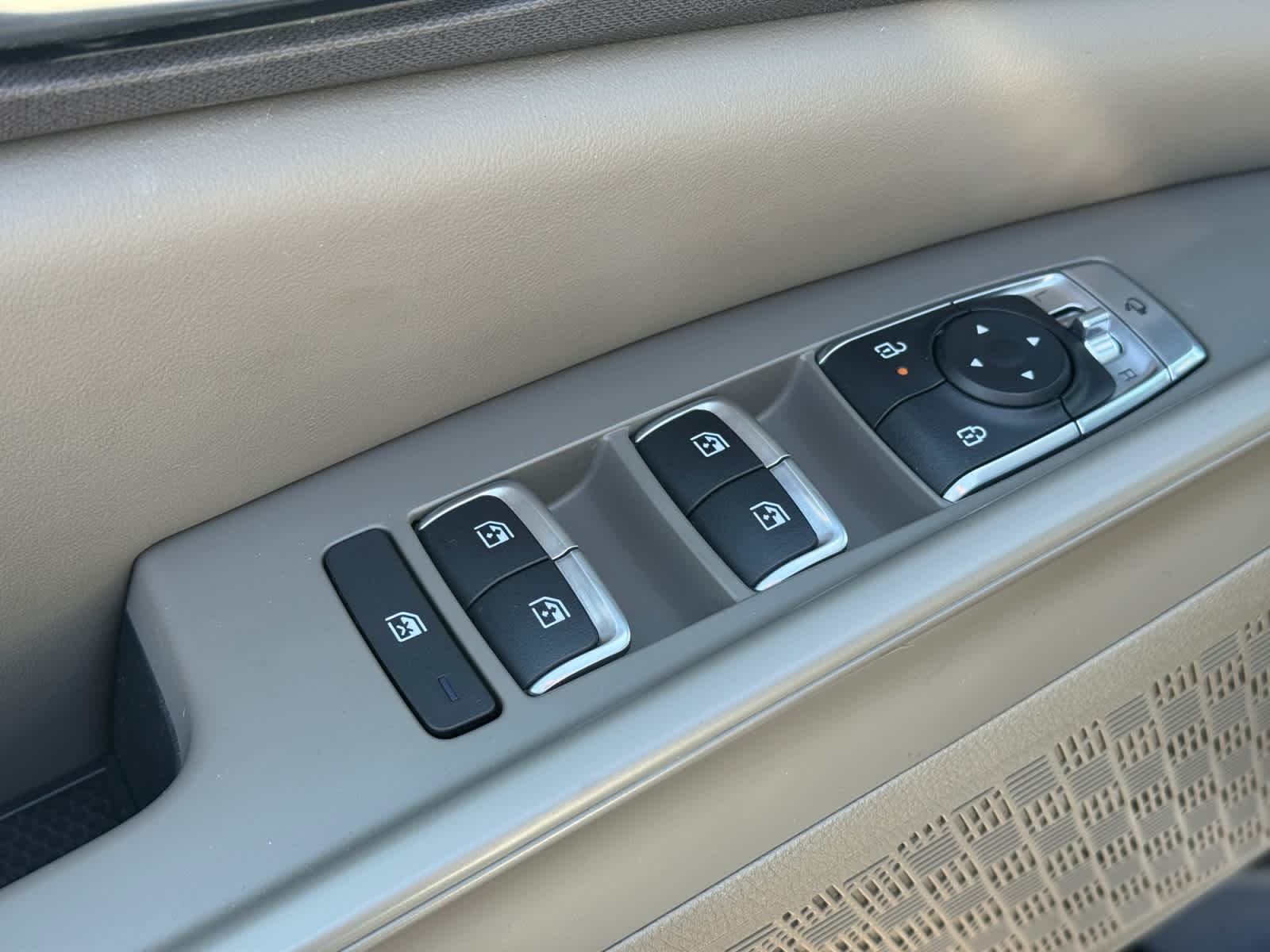 2025 Kia Carnival Hybrid SX