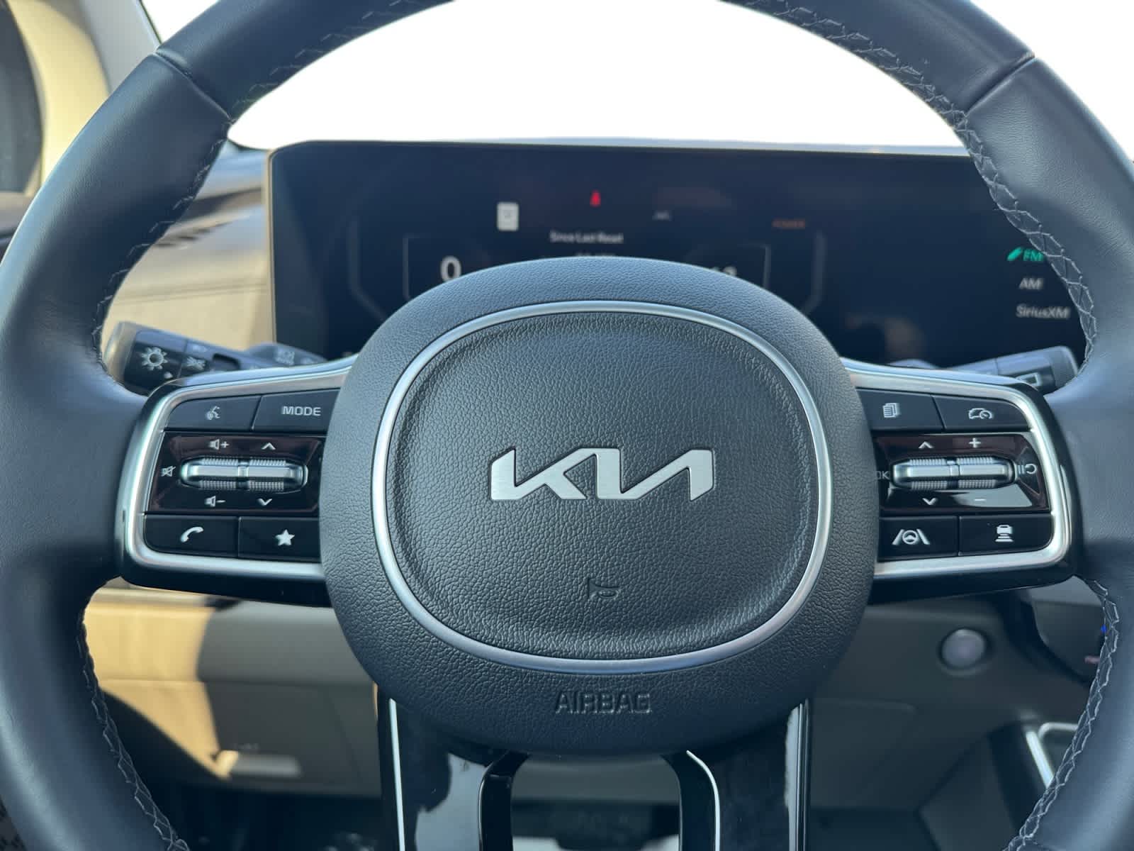 2025 Kia Carnival Hybrid SX