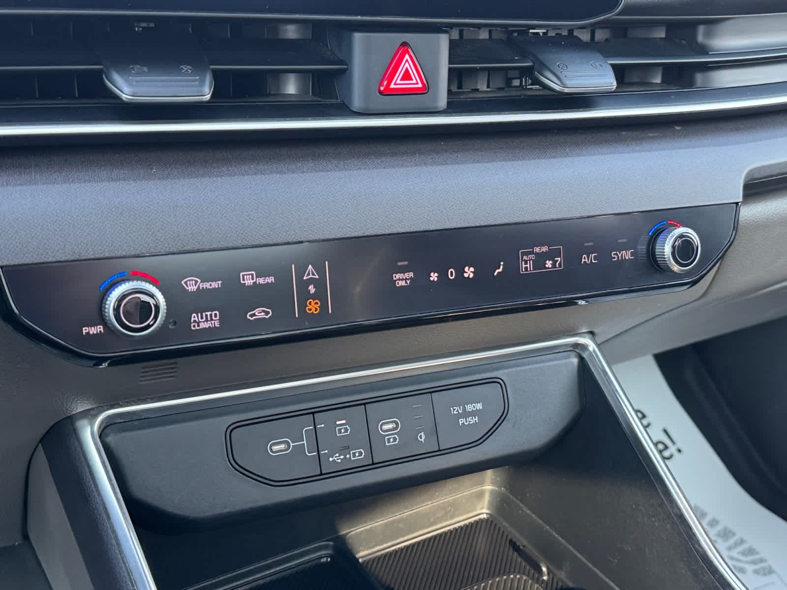 2025 Kia Carnival Hybrid SX