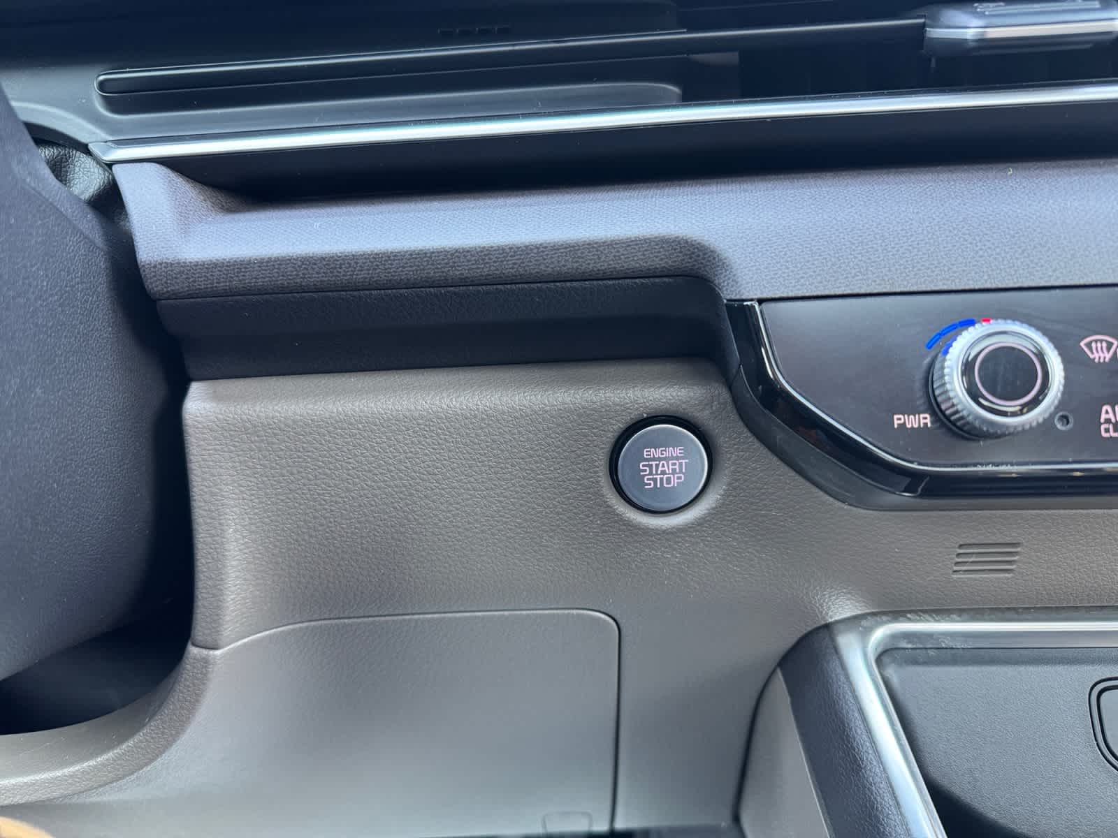 2025 Kia Carnival Hybrid SX