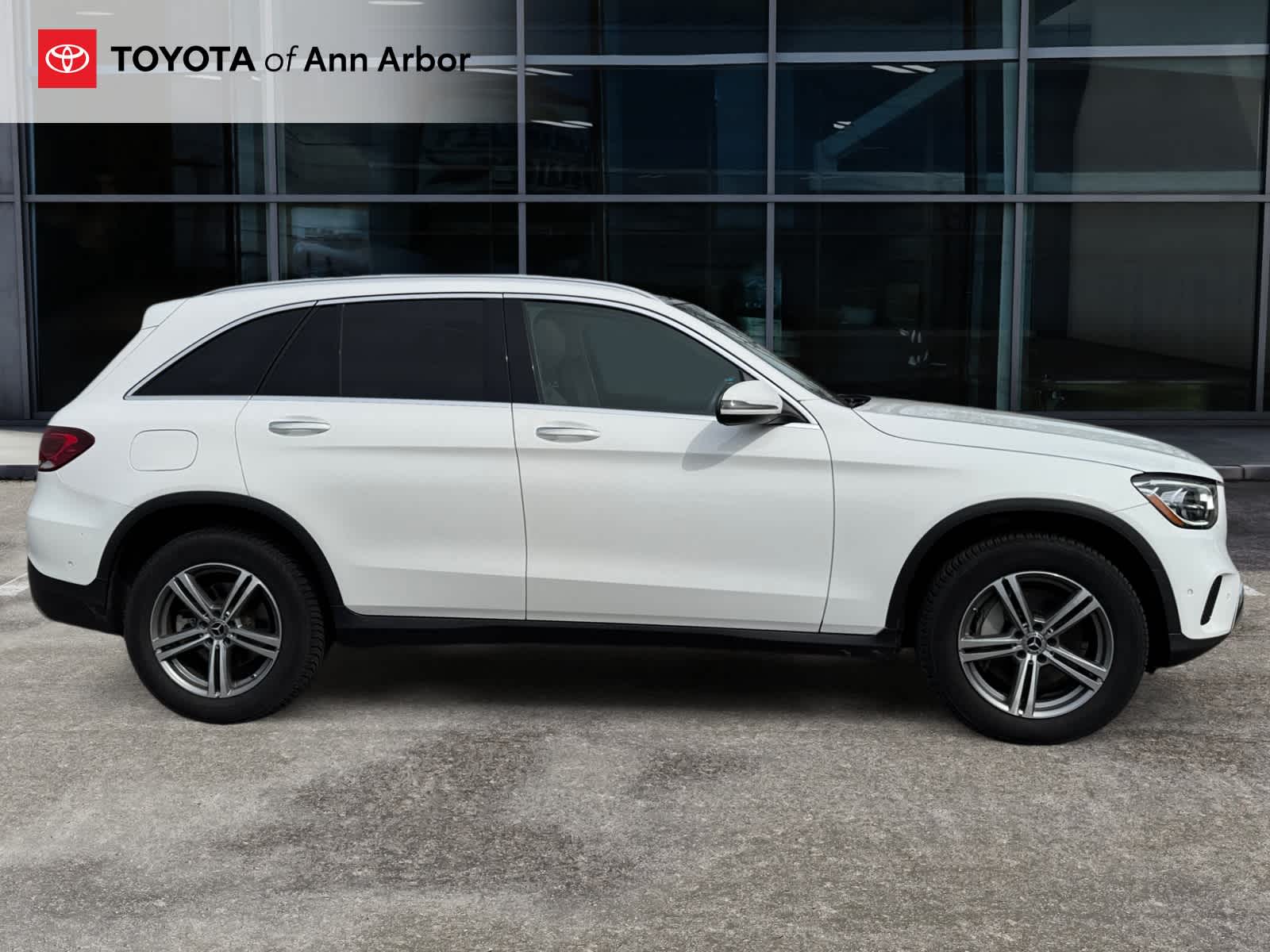 2021 Mercedes-Benz GLC 300 GLC 300