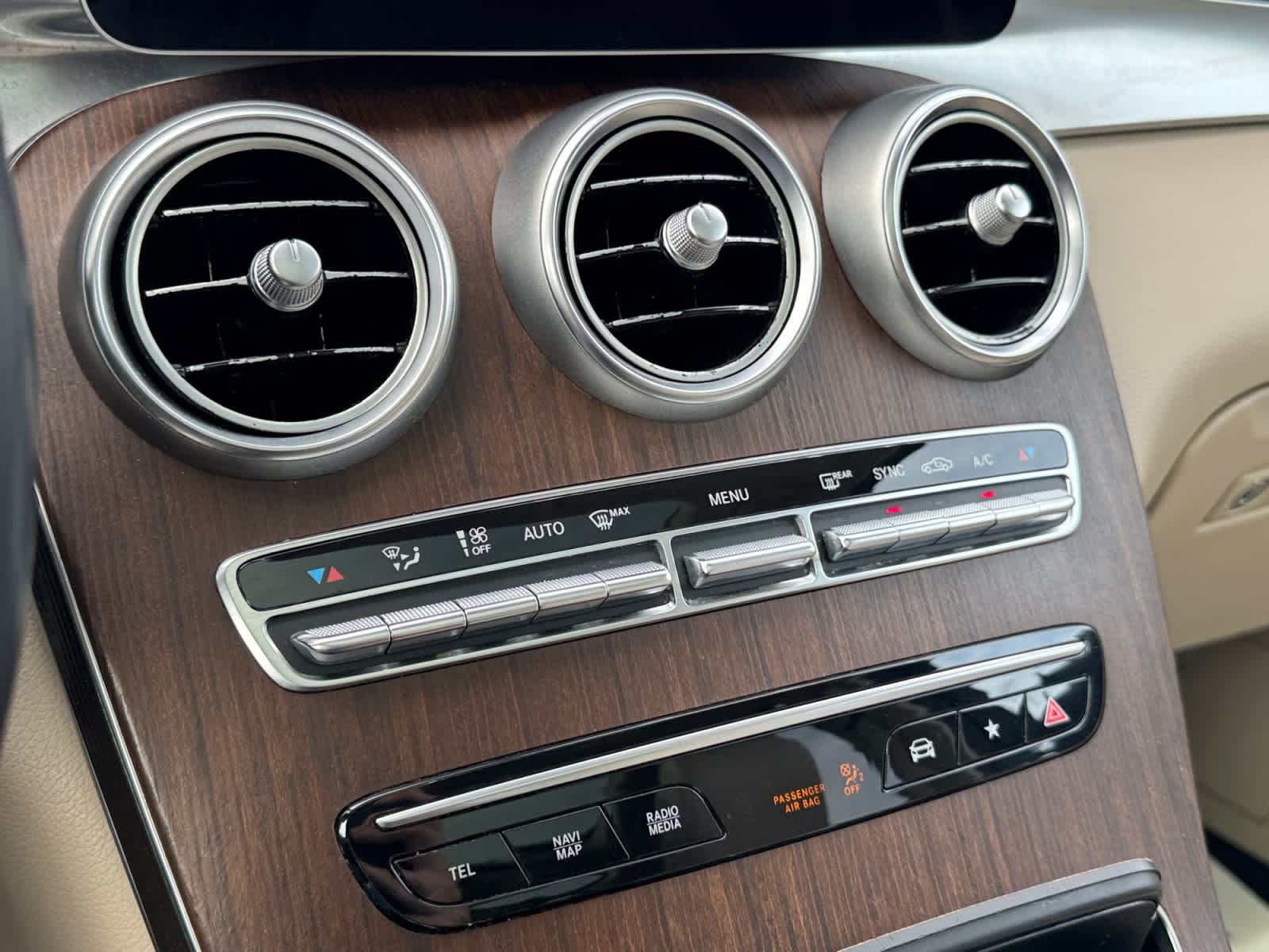 2021 Mercedes-Benz GLC 300 GLC 300